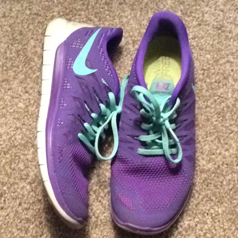 Nike free runs